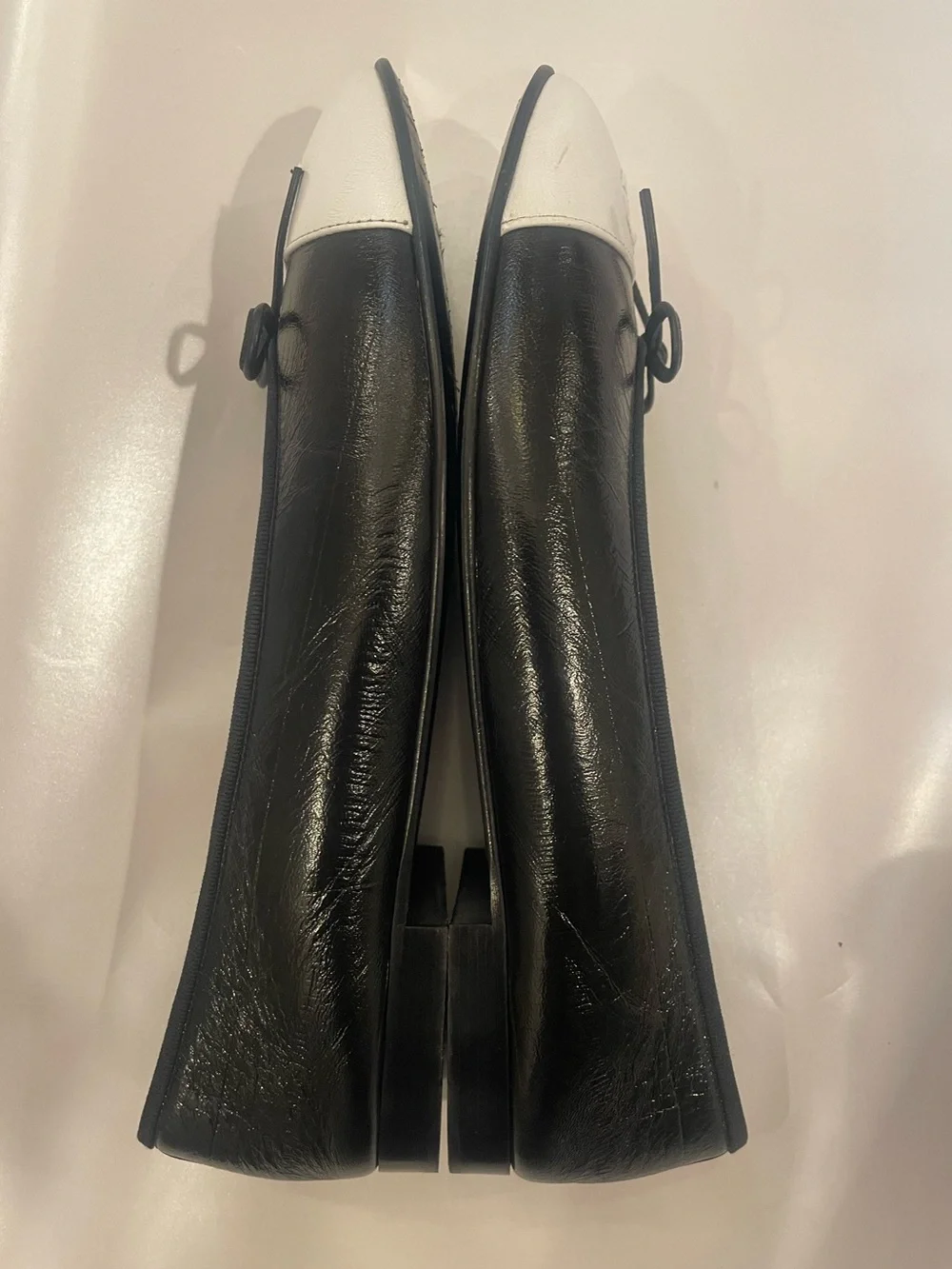 CHANEL 26S Coco Beach Black/White Crumpled Shiny Lambskin Ballet Flats 41.5